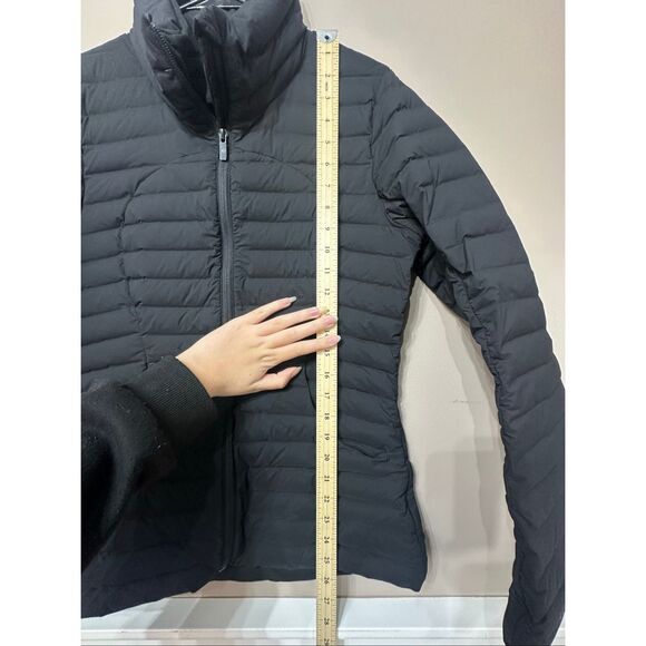 NWOT Lululemon Pack It Down Goose Down Black Puffer Jacket Women's Size 8US - Picture 9 of 12